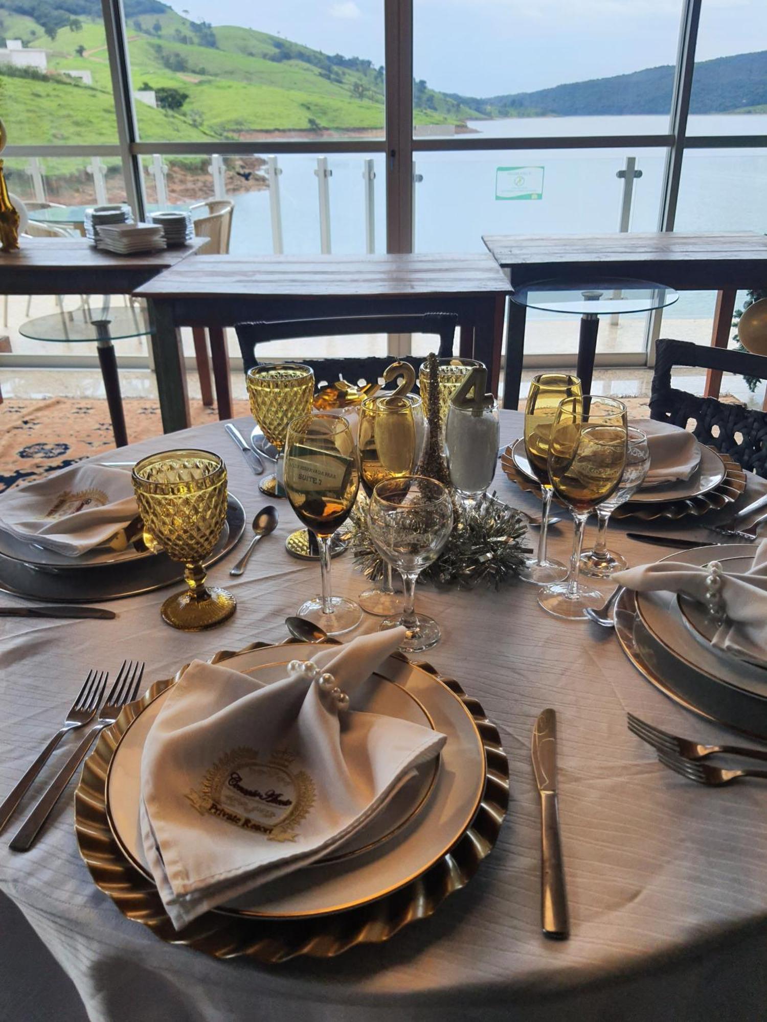 Hotel Boutique Coracao Aberto กาปีตอลิโอ ภายนอก รูปภาพ