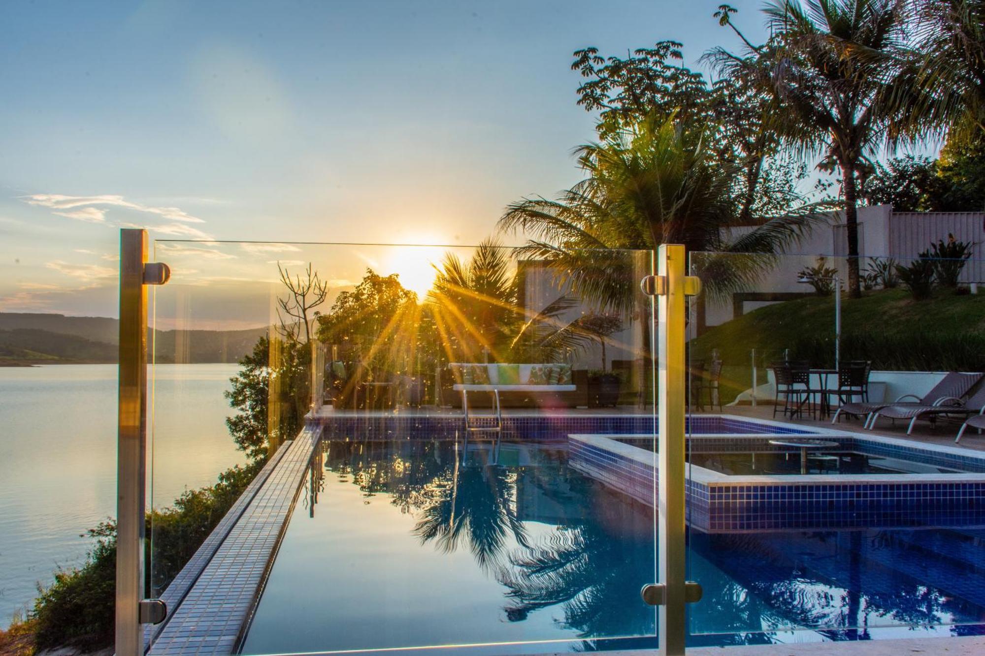 Hotel Boutique Coracao Aberto กาปีตอลิโอ ภายนอก รูปภาพ